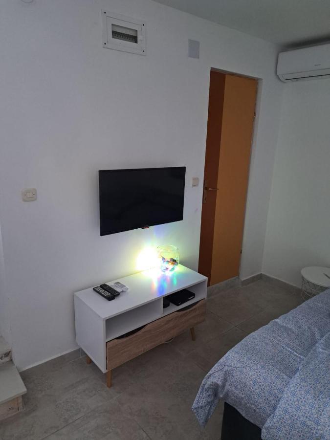 Near Beach Studio Kaštela Exteriör bild